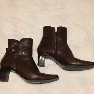 Anne Klein Brown Leather Ankle Boots